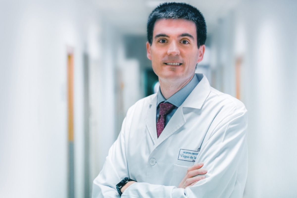 Salvador Arias, director de la Unidad de Producción Celular e Ingeniería Tisular del Hospital Virgen de las Nieves de Granada.